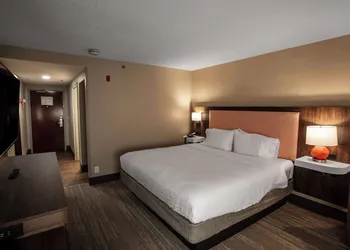 Hampton Inn Springfield hotel thumbnail 5