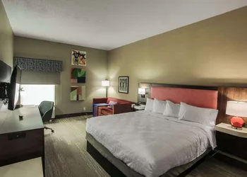 Hampton Inn Springfield hotel thumbnail 6