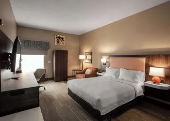 Hampton Inn Springfield hotel thumbnail 8
