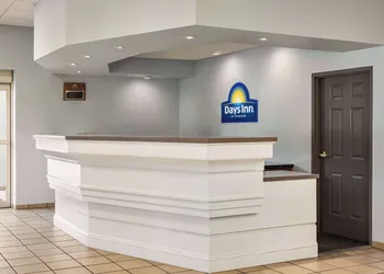 Days Inn by Wyndham Hershey hotel thumbnail 2