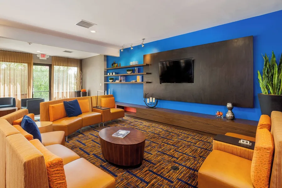 Courtyard by Marriott Fairfield Napa Valley Area hotel detail image 2