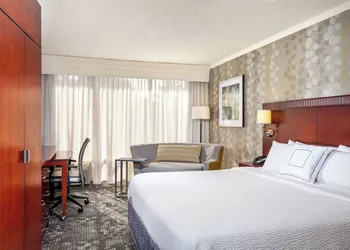 Courtyard by Marriott Fairfield Napa Valley Area hotel thumbnail 6