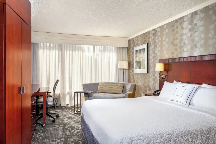 Courtyard by Marriott Fairfield Napa Valley Area hotel detail image 6