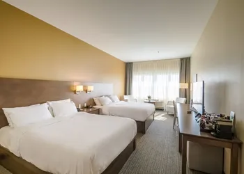 Imperia Hotel & Suites Terrebonne hotel thumbnail 5