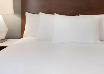 Radisson Hotel Hauppauge-Long Island hotel thumbnail 2