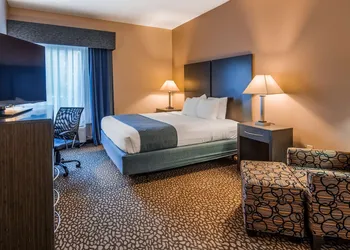 Best Western Plus Bradenton Hotel & Suites hotel thumbnail 4