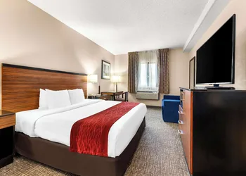 SureStay Plus by Best Western Reading North hotel thumbnail 6