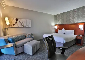 Preston Suites by IHG hotel thumbnail 2