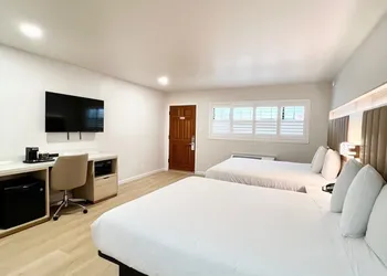 Nob Hill Motor Inn hotel thumbnail 2