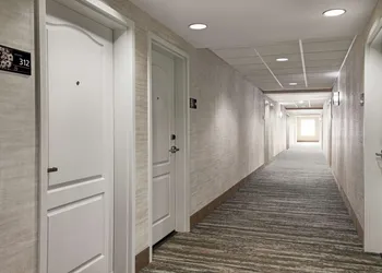 Hampton Inn New Albany hotel thumbnail 3
