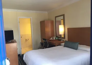 Surf Motel hotel thumbnail 7