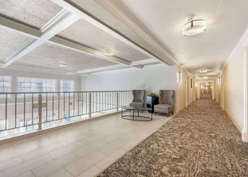 Best Western Plus Grand Manor Inn hotel thumbnail 4