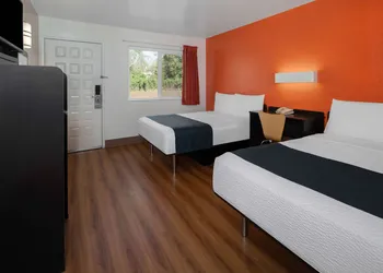 Vagabond Inn Santa Barbara - Carpinteria South hotel thumbnail 7