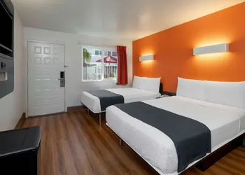 Vagabond Inn Santa Barbara - Carpinteria South hotel thumbnail 8