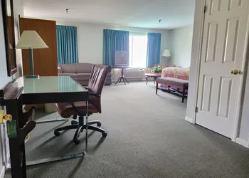 Surrey Inn Ashland hotel thumbnail 6