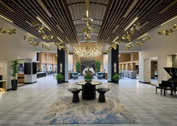 Chicago Marriott Northwest hotel thumbnail 2