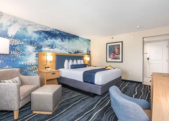 Best Western Plus Marina Gateway Hotel hotel thumbnail 4