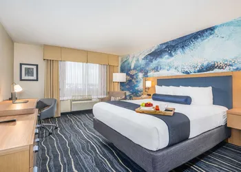Best Western Plus Marina Gateway Hotel hotel thumbnail 5