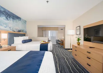 Best Western Plus Marina Gateway Hotel hotel thumbnail 7