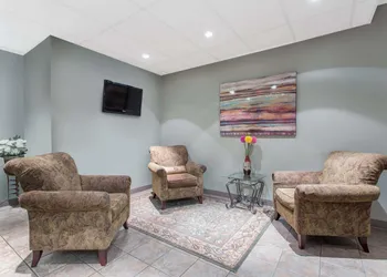 Ramada by Wyndham Williams Lake hotel thumbnail 3