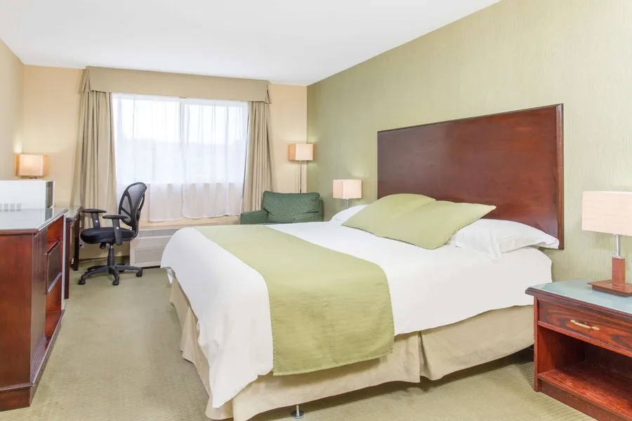 Ramada by Wyndham Williams Lake hotel detail image 6