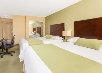 Ramada by Wyndham Williams Lake hotel thumbnail 8