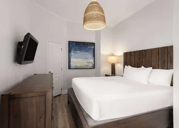 Wyndham Garden Fort Walton Beach Destin hotel thumbnail 8