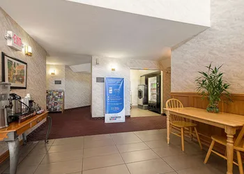 Econo Lodge Buckley Bonney Lake hotel thumbnail 4
