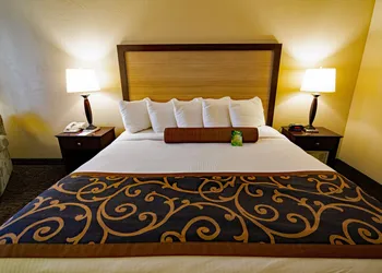 Heritage Inn hotel thumbnail 5