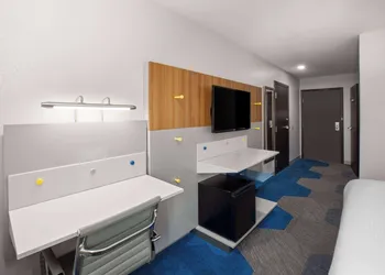 Microtel Inn & Suites by Wyndham Buda Austin South hotel thumbnail 7