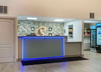 Comfort Suites Elgin Northwest hotel thumbnail 2