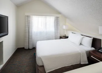 Residence Inn By Marriott Long Beach hotel thumbnail 4