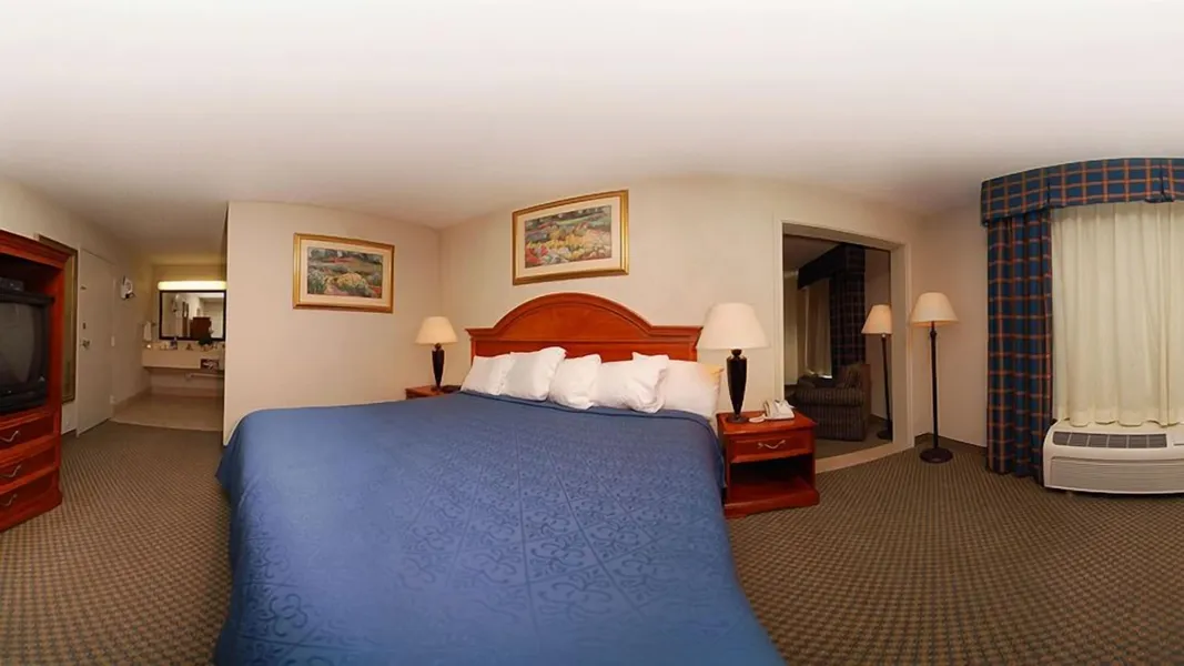 Texas Inn & Suites-Denton hotel detail image 6