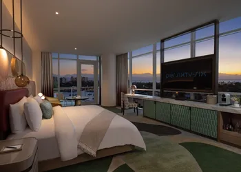 Pier Sixty-Six (Pier 66) hotel thumbnail 6