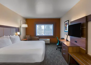 Holiday Inn Express & Suites Oroville Lake by IHG hotel thumbnail 6