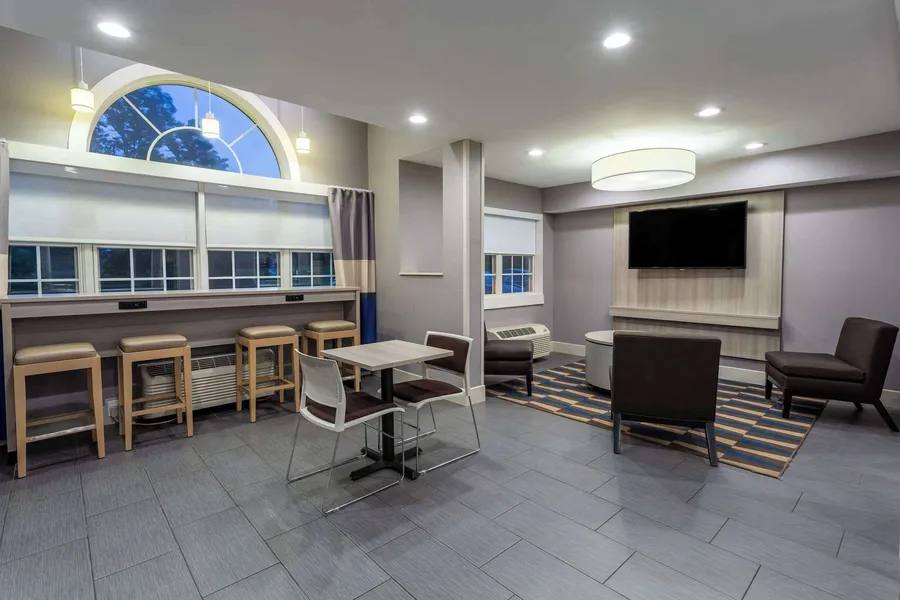 Microtel Inn & Suites by Wyndham Bethel/Danbury hotel detail image 2