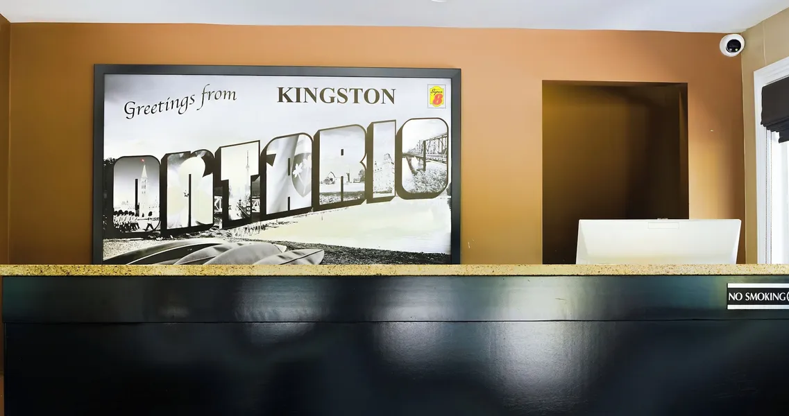 Super 8 by Wyndham Kingston hotel detail image 2