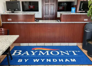 Baymont by Wyndham Petoskey hotel thumbnail 2