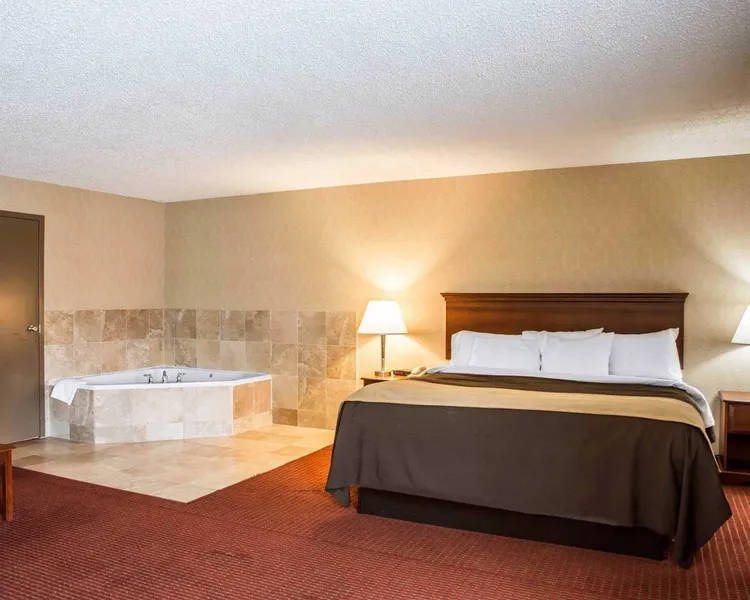 Quality Inn Springboro West hotel detail image 6