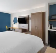 Holiday Inn Express Sheboygan-Kohler by IHG hotel detail image 7