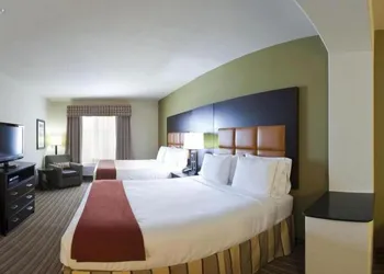 Holiday Inn Express Hotel & Suites DALLAS WEST by IHG hotel thumbnail 2