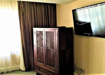 Jockey Resort Suites Center Strip hotel thumbnail 8