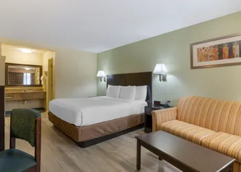 University Inn & Suites hotel thumbnail 8