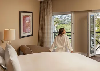 Sofitel LA at Beverly Hills hotel thumbnail 8