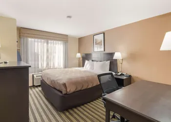 Quality Inn Clovis hotel thumbnail 7