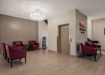 HomeTowne Studios by Red Roof Painted Post hotel thumbnail 3