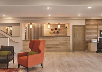 Country Inn & Suites by Radisson, Albert Lea - Austin hotel thumbnail 3