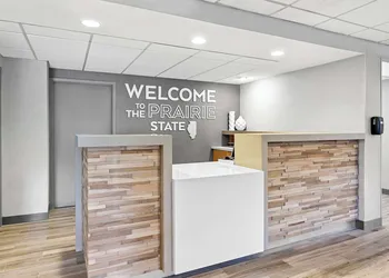 Hampton Inn Chicago/Naperville hotel thumbnail 4
