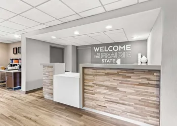 Hampton Inn Chicago/Naperville hotel thumbnail 5