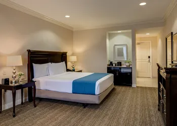 Ayres Hotel Fountain Valley - Huntington Beach hotel thumbnail 8
